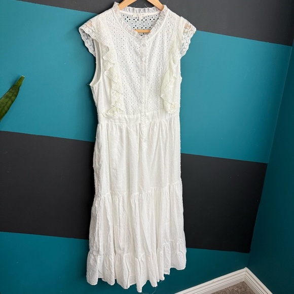 Elegant White Eyelet Midi Dress - Picture 2 of 13